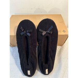 Gold toe black ballet style slippers large 9